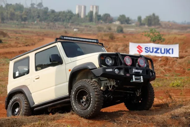 Perjalanan Suzuki Jimny dari Generasi Pertama hingga Kelima