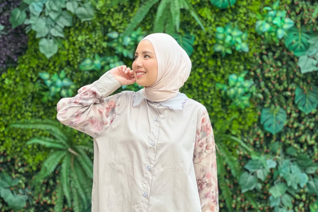 Berangkat Haji, Tya Ariestya Fokus Siapkan Fisik dan Mental