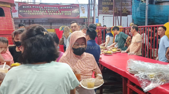 Gandeng UMKM Sediakan Takjil Gratis, Vihara Dharma Bakti Singgung Berbagi Berkah