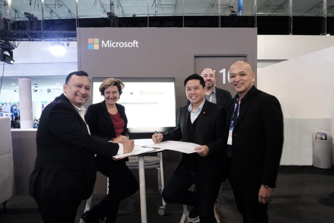 Perkuat Layanan Berbasis AI, Telkomsel Gandeng Microsoft