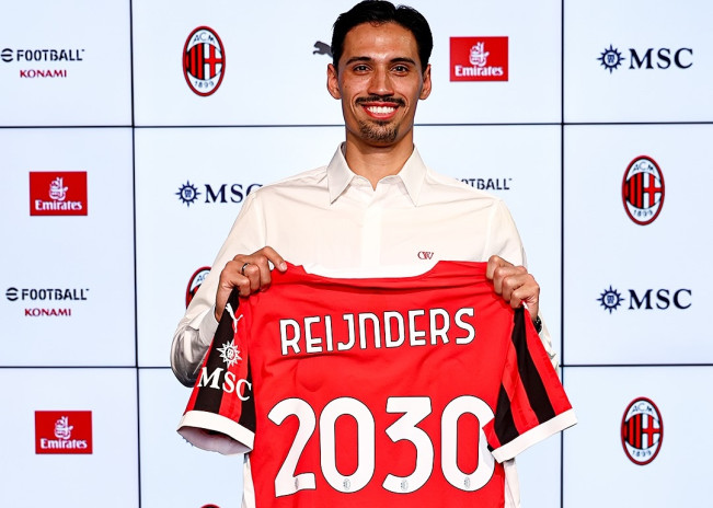Tijjani Reijnders belum lama ini perpanjang kontrak hingga 2030 bersama AC Milan. [Instagram @acmilan]