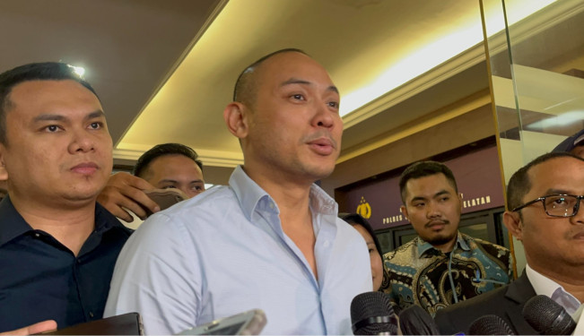 Sepuluh Jam Diperiksa, Tiko Aryawardhana Lempar Senyum: Jangan Libatkan BCL!