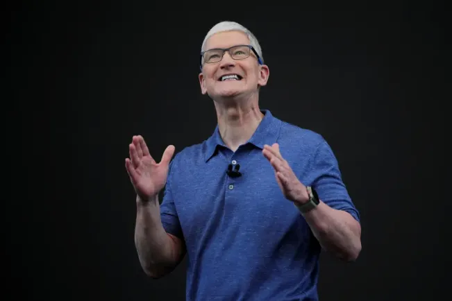 Apple Intelligence untuk iPhone Bikin Saham Perusahaan Naik