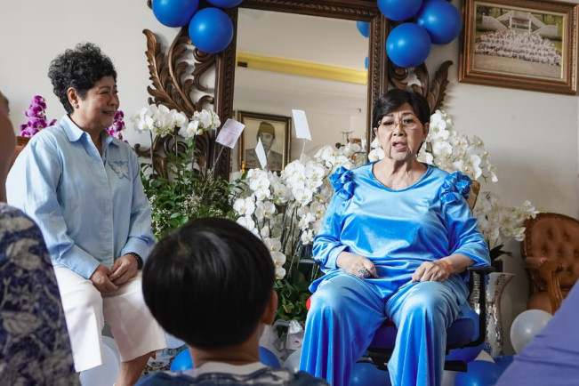 Link Live Prosesi Penguburan Jenazah Titiek Puspa di TPU Tanah Kusir