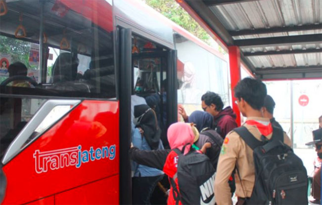 Membantu Buruh, Pelajar dan Disabilitas, Ongkos Trans Jateng Dipangkas Jadi hanya Rp1.000