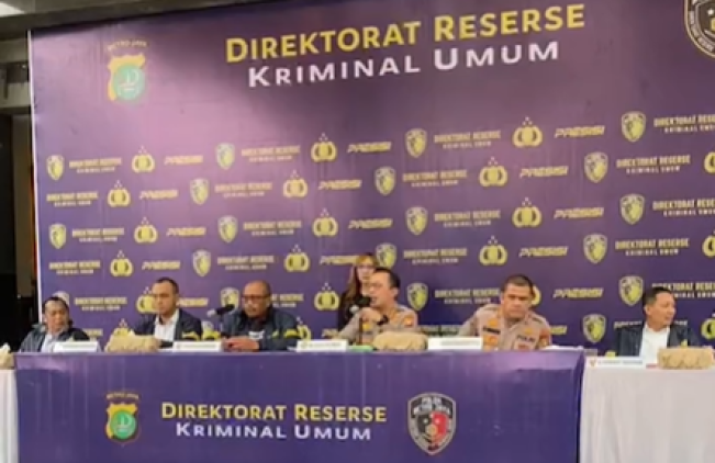 Ditreskrimum Polda Metro Jaya rilis ungkap kasus kejahatan jalanan periode April-Juni 2025, Selasa (8/7/2025). [Instagram]