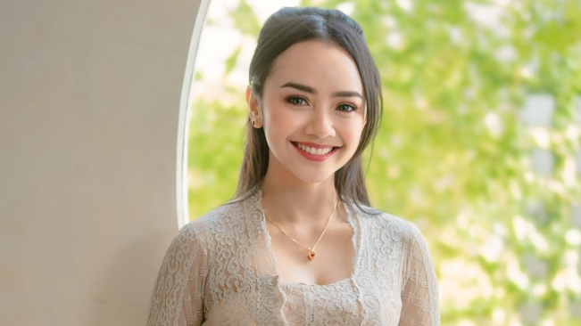 Profil dan Agama Ayu Puspa, Selebgram Bali yang Viral Usai Buat Kim Seon Ho Challenge