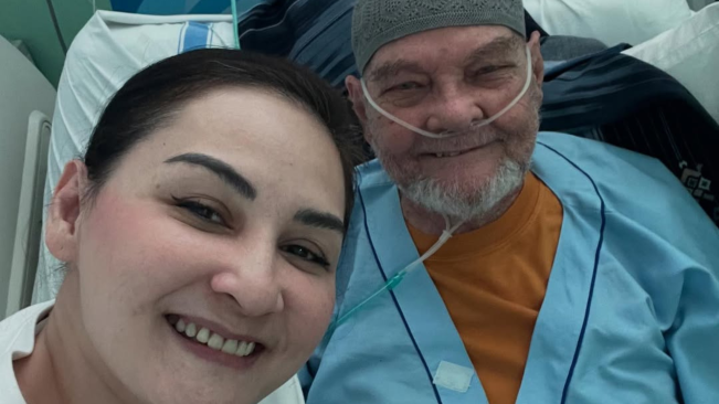 Kenang Almarhum Ayah, Mona Ratuliu: Kekasihku yang Paling Ganteng