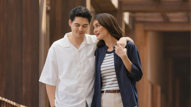 Videotron 18 Meter Luna Maya & Maxime Bouttier di Bundaran HI Antre Pengunjung Jelang Pernikahan