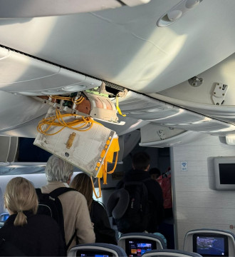 Pesawat Air Europa Alami Turbulensi, Celakakan 30 Orang