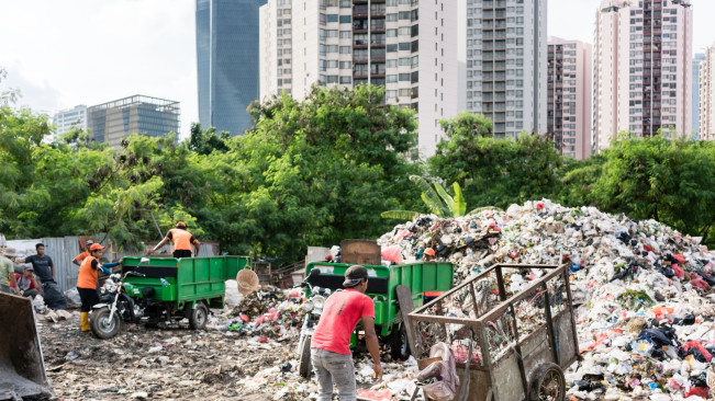Jangan Buang Sampah Elektronik Sembarangan, Ini Sebabnya!
