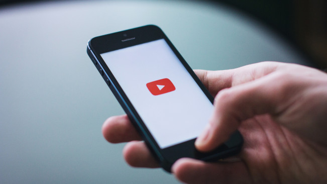 Pelanggan YouTube Premium Akhirnya Tembus 100 Juta