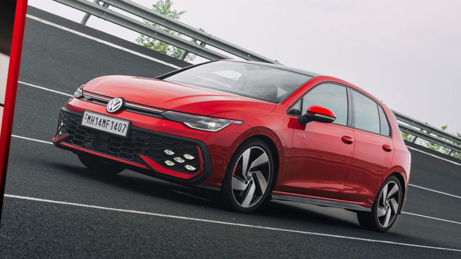 VW Golf GTI Resmi Meluncur, Tenaga 265 HP dan Top Speed 250 Km/Jam