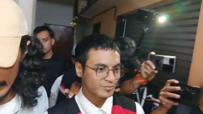 Dengar Kesaksian Fitri Salhuteru, Ibu Vadel Badjideh Akui Punya Harapan Baru