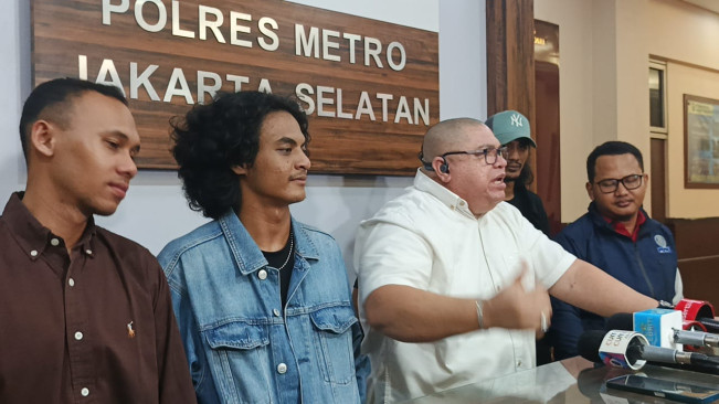 Malah Bikin Kisruh, Vadel Badjideh Cabut Kuasa Razman Arif Nasution