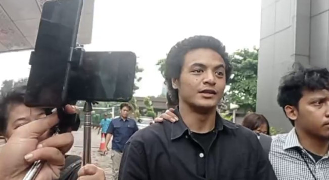 Dakwaan Pasal Berlapis Menanti Vadel Badjideh