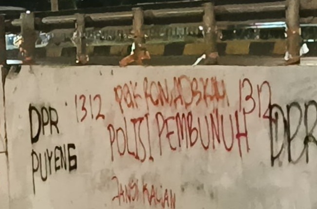 Ricuh Demo Mahasiswa di Senayan, Kritik Tajam ke DPR hingga Polisi