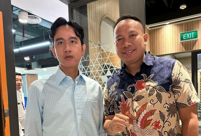 Vicky Prasetyo Emang Agak Lain! Selebrasi Mirip di Stadion Old Trafford saat Debat Pilkada