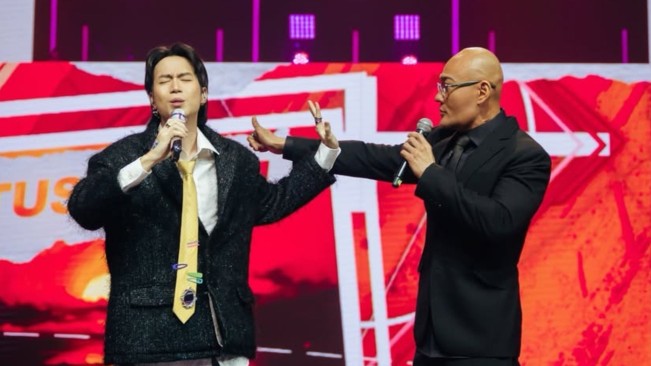 Penuh Haru, Deddy Corbuzier dan Vidi Aldiano Pamit Sementara dari Podhub