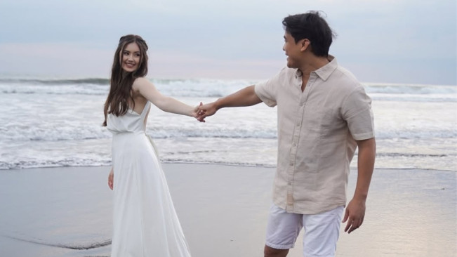 Jenguk, Mak Vera Spill Nama Anak Billy Syahputra dan Vika Kolesnaya