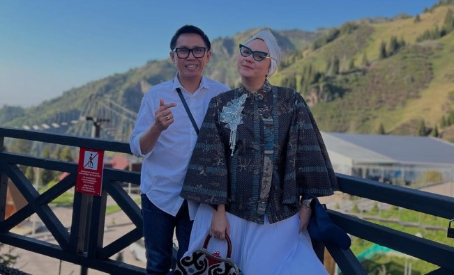 Biodata dan Agama Viona Rosalina, Istri Eko Patrio