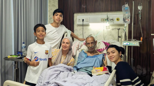 Kabar Duka, Ayah Wanda Hamidah Meninggal Dunia