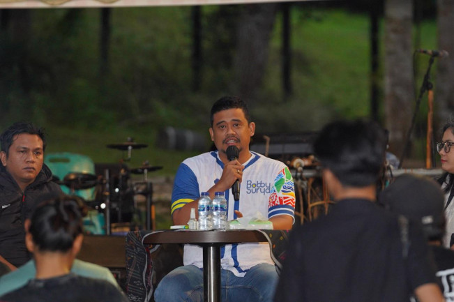 Bobby Nasution Jawab Tiga Keluhan Warga di Titik Terakhir Kampanye di Toba