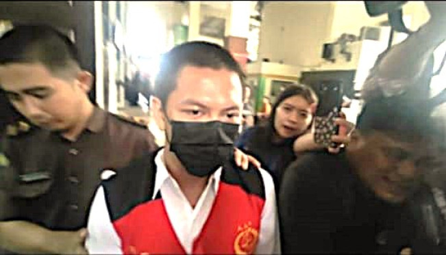 Sidang Kasus Ria Ricis Diancam dan Diperas Rp 300 Juta, AP Menyesal dan Minta Maaf