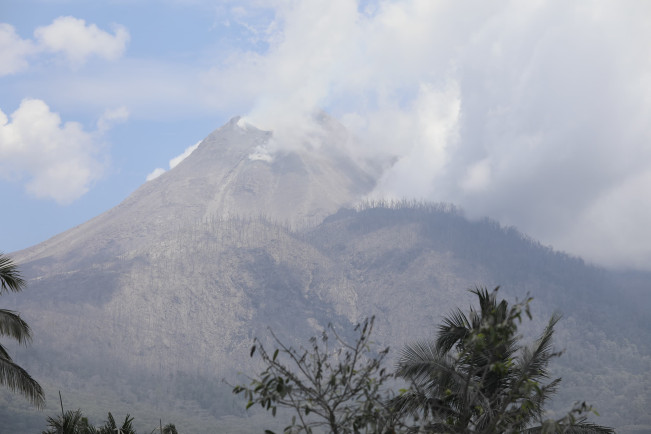 Erupsi Gunung Lewitobi Laki-Laki Belum Mereda, Pemerintah Percepat Rencana Relokasi Warga