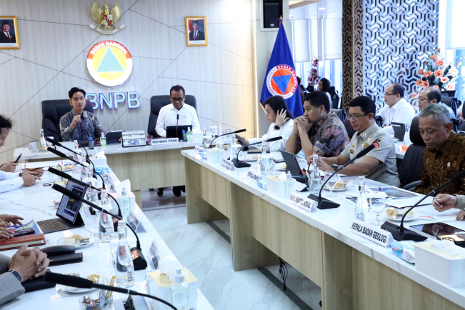 Banjir Lahar Mengancam Pengungsi Erupsi Gunung Lewitobi Laki-Laki, Gibran Beri Instruksi Khusus Pada Kepala BNPB