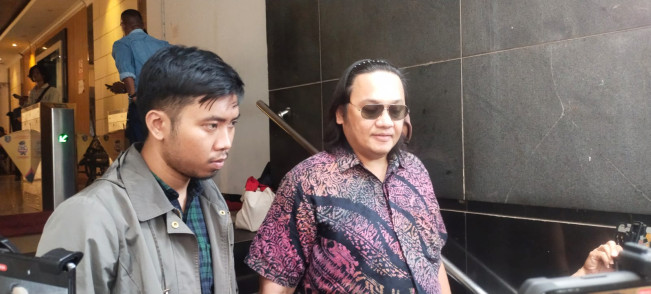 Kelit Farhat Abbas Bilang Hajar ke Denny Sumargo: Saya Ini Ketua LSM Hajar Indonesia