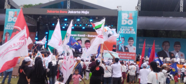 Kampanye Akbar RK-Suswono Dibuka Dengan Lagu Slank Berirama Dangdut