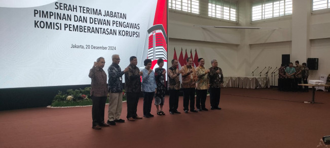 Serunya Aksi Berbalas Pantun di Acara Sertijab Pimpinan Komisi Pemberantasan Korupsi