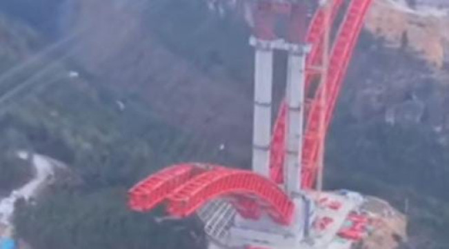 Jembatan Lekung Terbesar di Dunia Ada di China