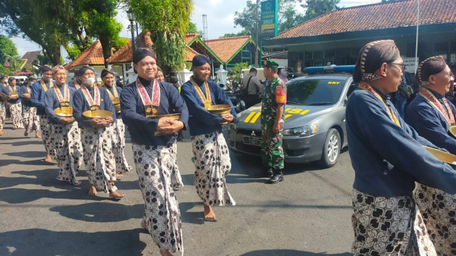Grebeg Syawal: Tradisi Lebaran Yang Penuh Syukur dan Berkah di Yogyakarta
