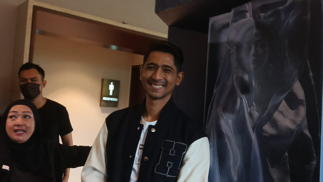 Arya Saloka Pilih Kabur Saat Ditanya Soal Gugatan Cerainya ke Putri Anne