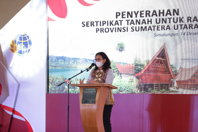 Kementrian ATR/BPN Bagikan 100 Sertifikat di Sumut