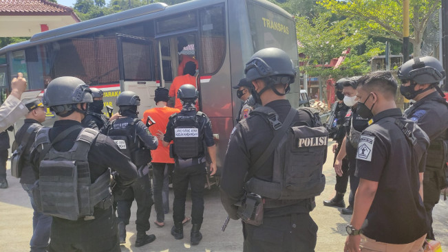 Empat Narapidana High Risk Dipindahkan ke Nusakambangan