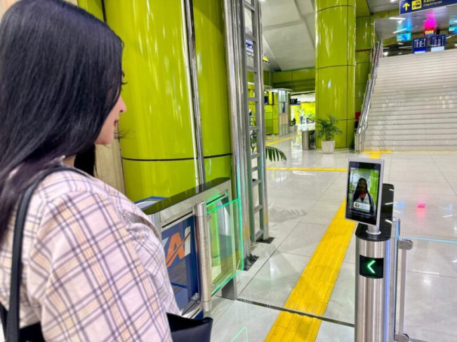 Stasiun Gambir Kini Miliki <i>Face Recognition Boarding</i>