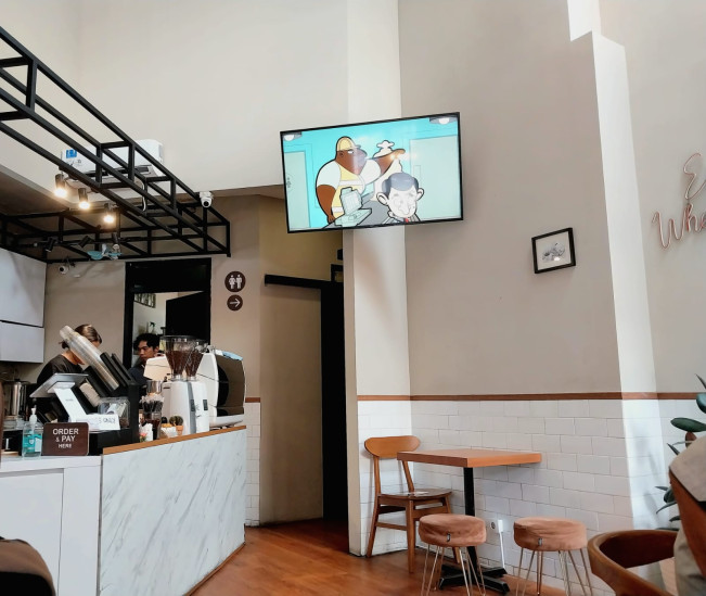 The Coffee Mine, Kafe Mungil <i>Comfy</i> Sebrang Stasiun Cikini