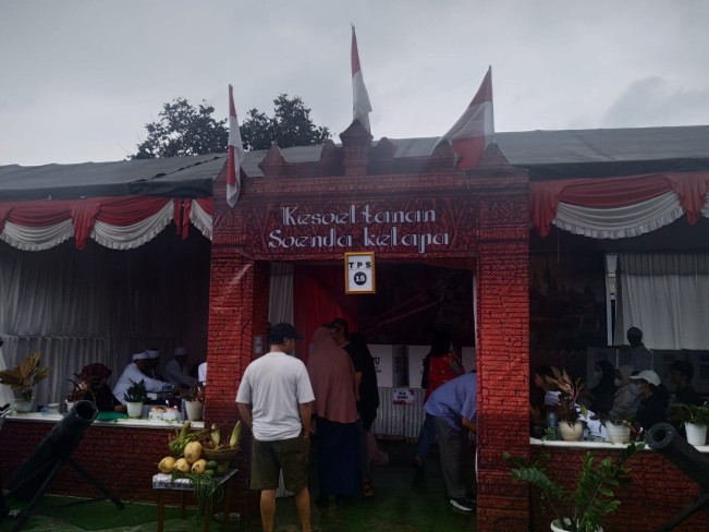 Unik! TPS di Depok Bertema Kerajaan Nusantara