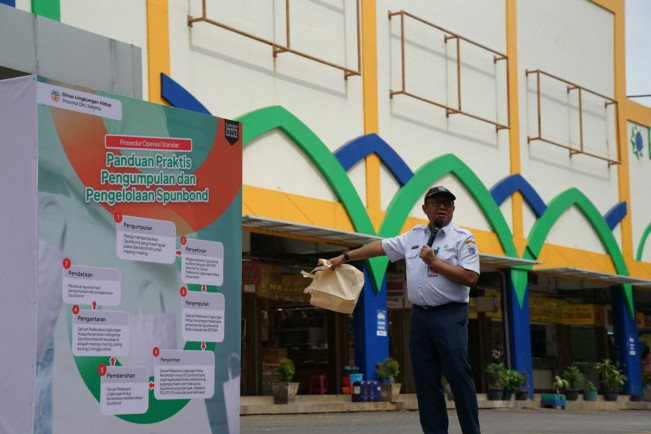 Ikut Jaga Lingkungan dengan Pakai Tas Spunbond Berulang