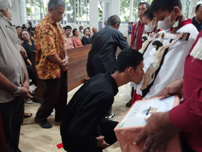 Ibadat Jumat Agung Penuh Hikmat di PKKC Cibinong