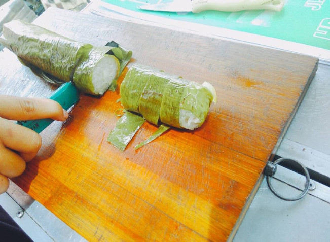 Menyantap Lemang Khas Kota Tebing Tinggi