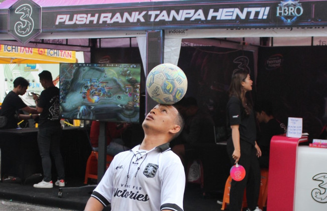 Layanan Khusus Tri Bagi Pecinta E-Sport di PON XXI Aceh-Sumut
