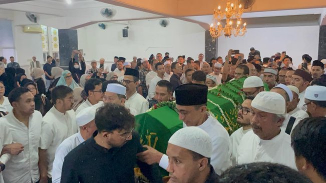 Kondisi saat Ibrahim disholatkan (21/5) [Selvianus Kopong Basar]