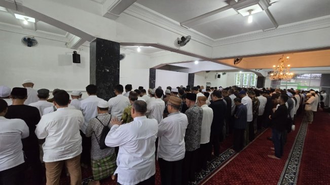 Kondisi saat Ibrahim disholatkan (21/5) [Selvianus Kopong Basar]