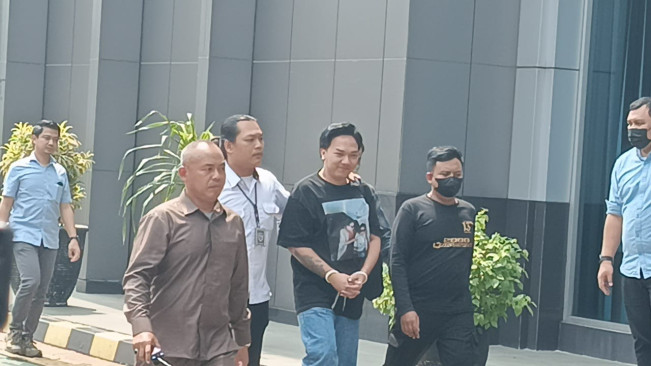 Mael Syahputra datang ke Kejaksaan Negeri Jakarta Selatan (5/6) [Foto: Selvianus Kopong Basar]