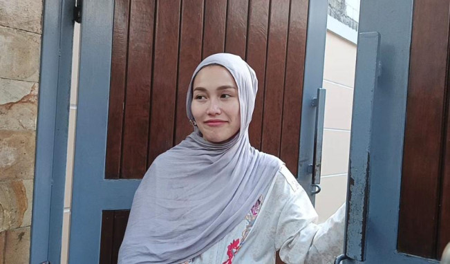 Ayu Ting Ting saat ditemui di rumahnya, dikawasan Depok, Jawa Barat, Jumat (6/6 [FTNews/Raka]