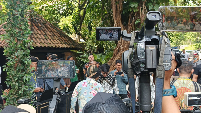 Atta Haliintar datang kesirama Al Ghazali (14/6) [Selvianus Kopong Basar]